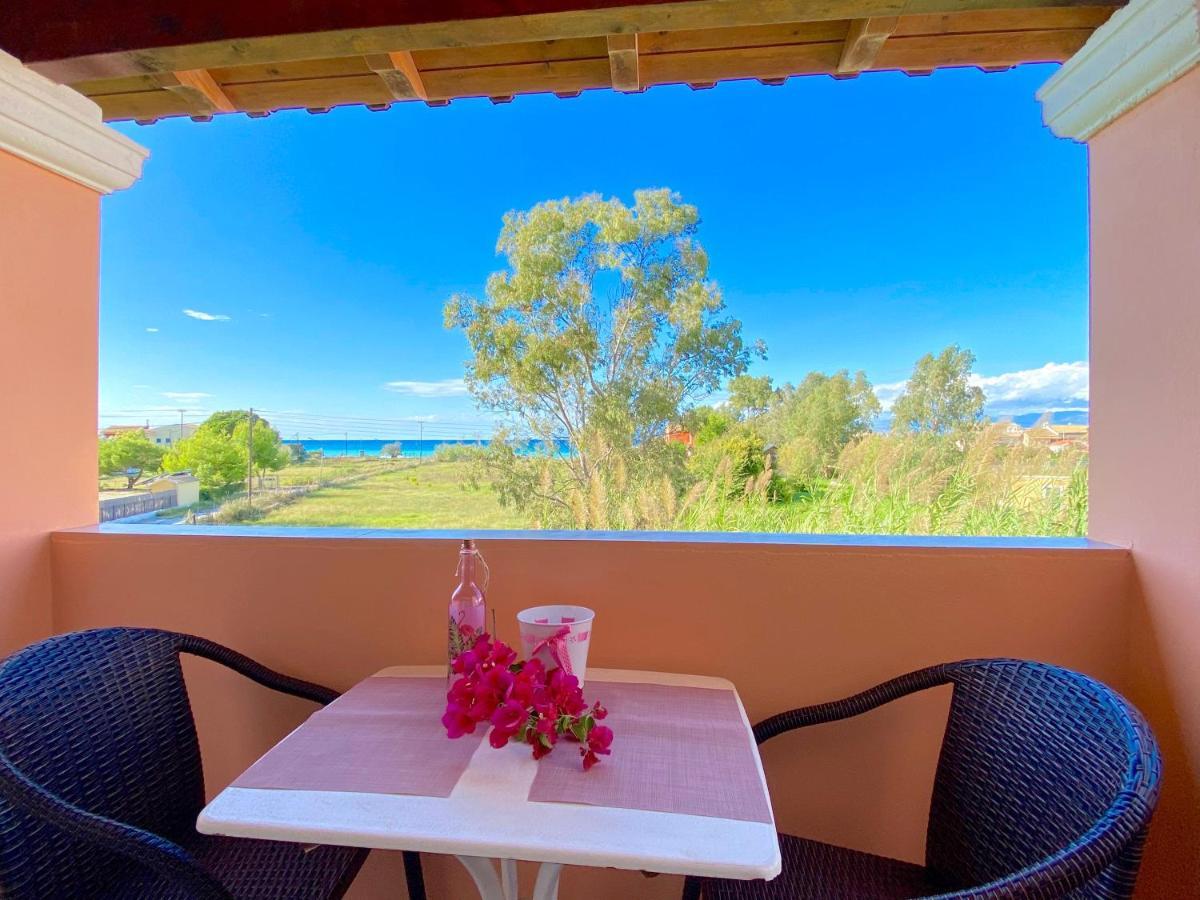 Pink & Blue Beachfront Apartments Acharavi  Exterior foto