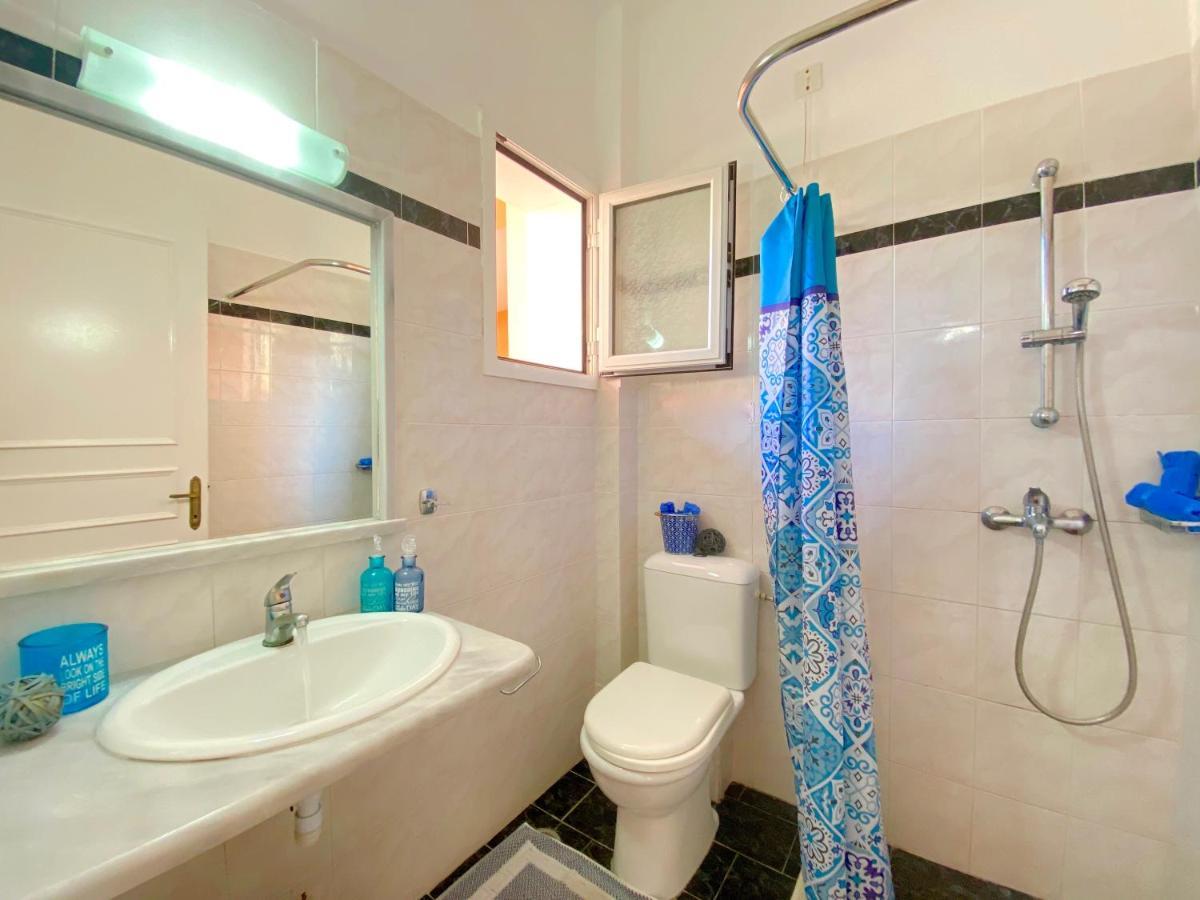 Pink & Blue Beachfront Apartments Acharavi  Exterior foto